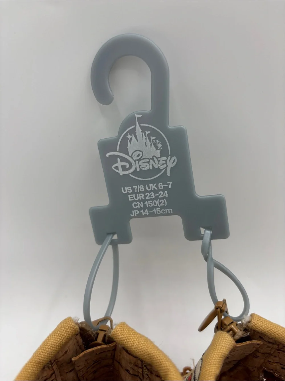 Disney Girl’s Moana Collections Seashell Print Sandals Size 7/8